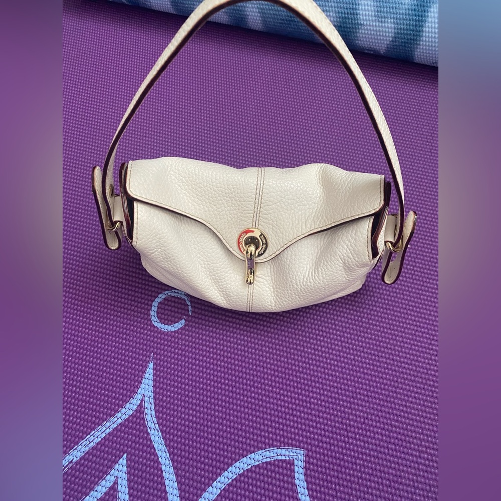 Kate spade small purse.